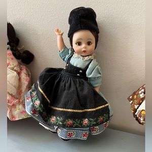 Madame Alexander Doll | Romania